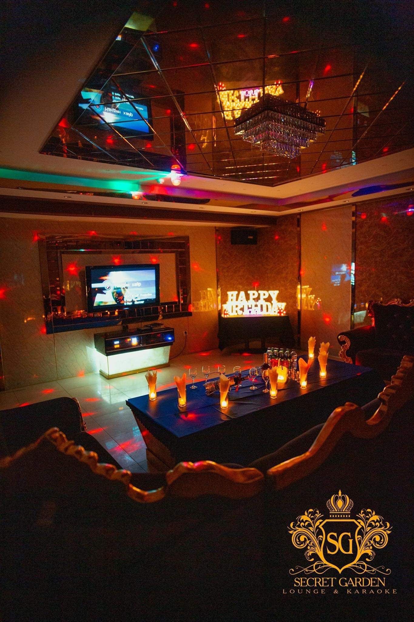 KARAOKE & TABLE FOOTBALL ROOM