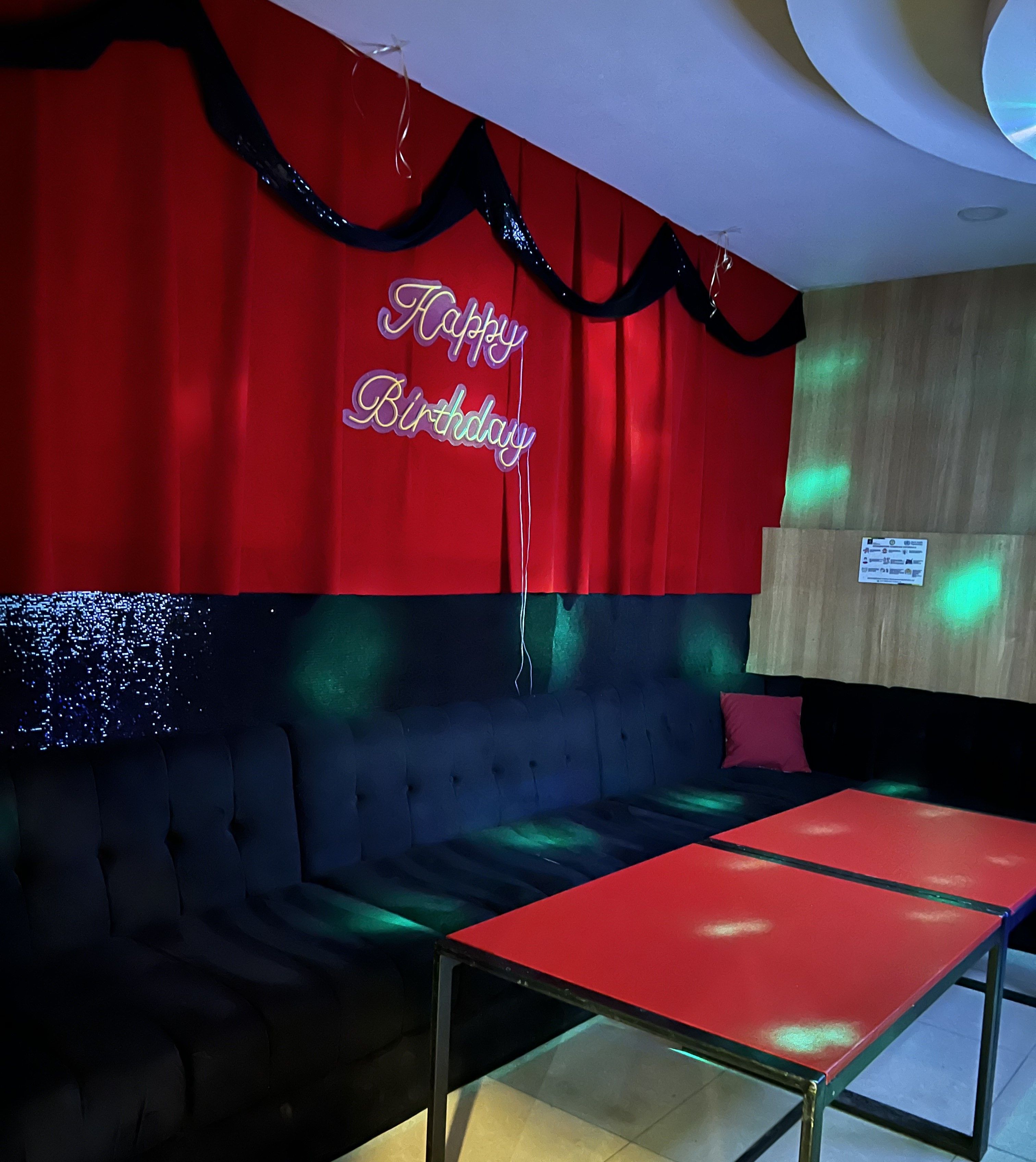RED DEMON ROOM