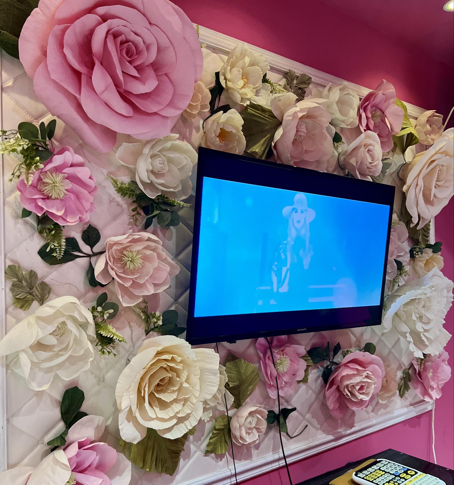 PINK ANGEL ROOM